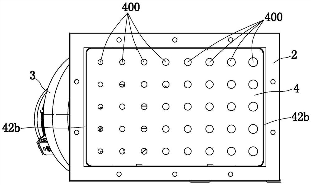 Smoke guide device with flow guide plate and gas water heater