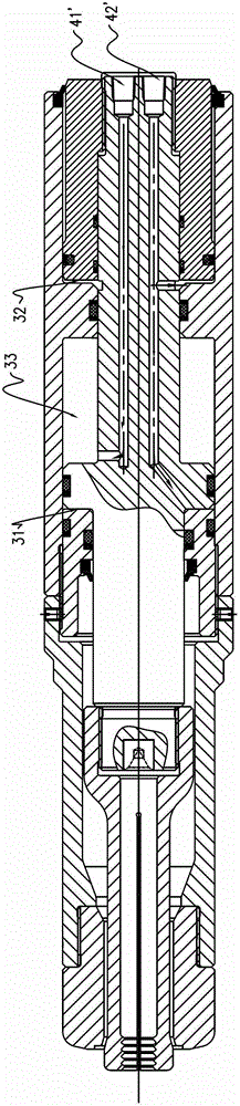 Double-acting hydraulic riveter for short-tail rivet