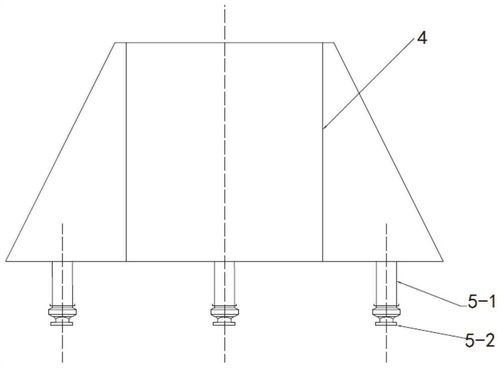 Pipe seam type anchor rod drawing test device and method suitable for deep complex environment