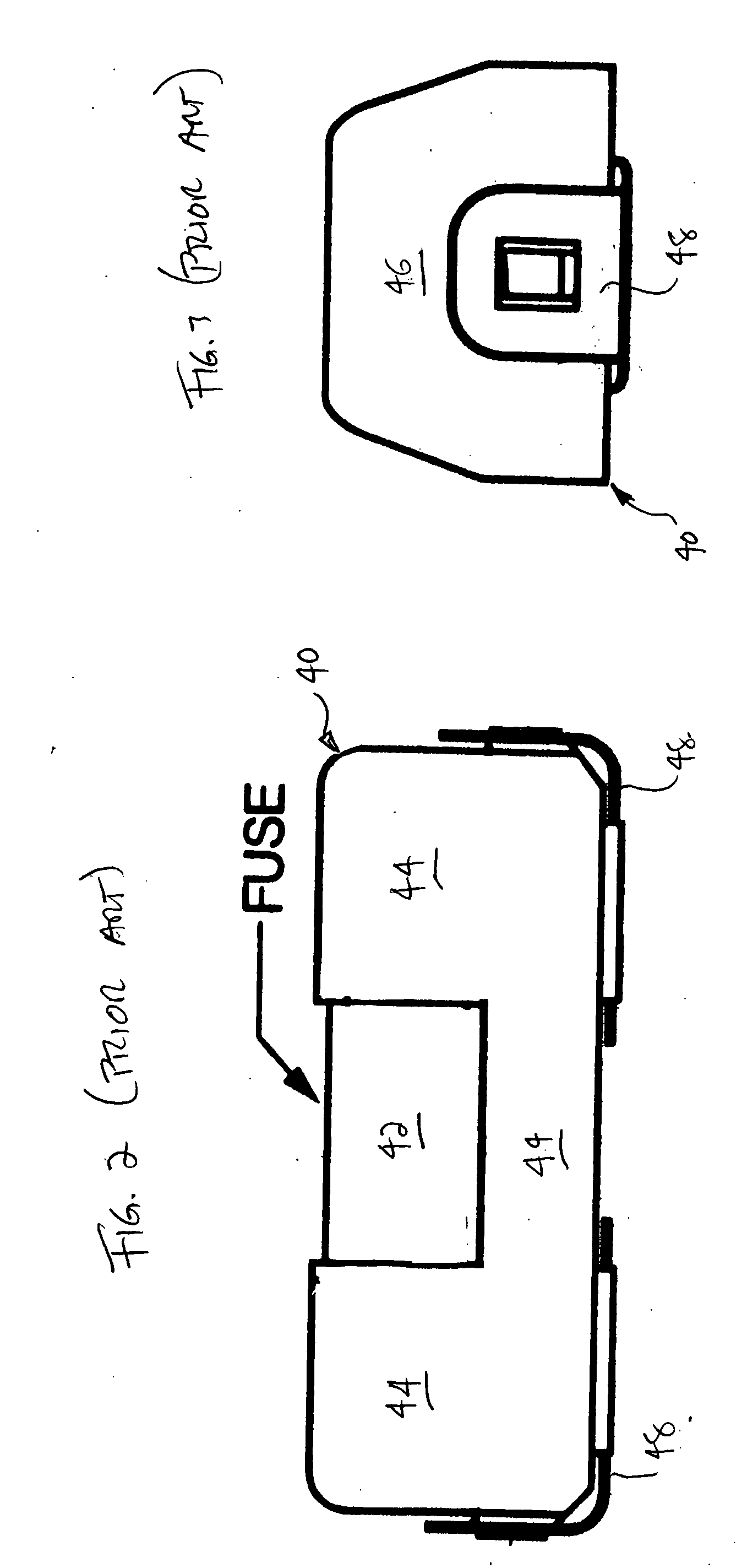 Thermally decoupling fuse holder and assembly