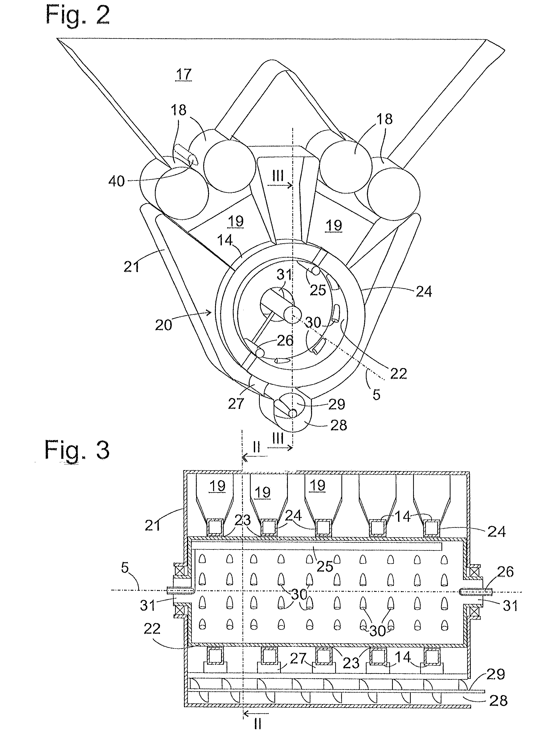 Thermochemical reactor for a self-propelled harvesting vehicle