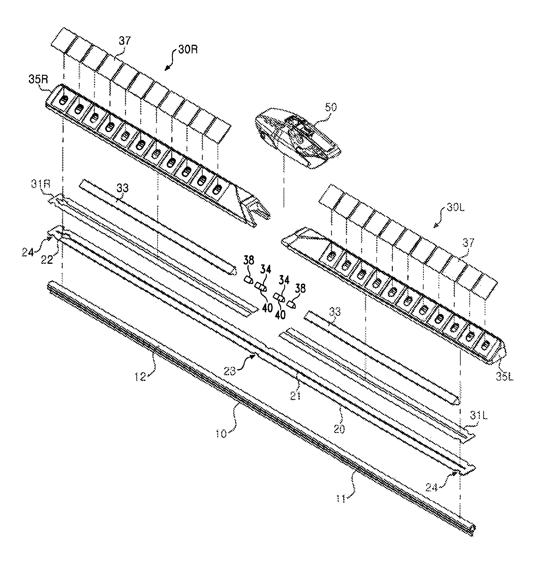 Wiper blade with heating elements