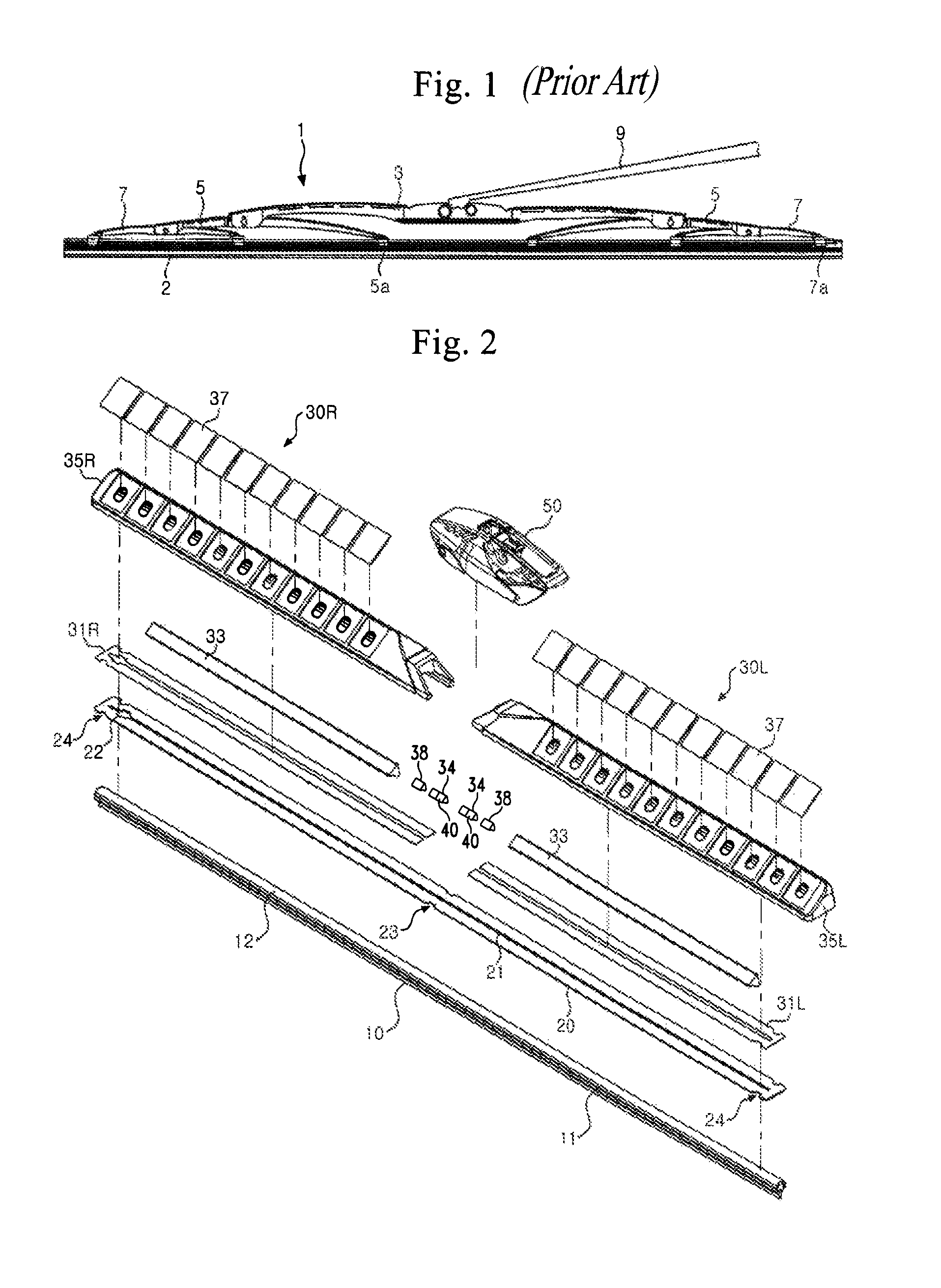 Wiper blade with heating elements