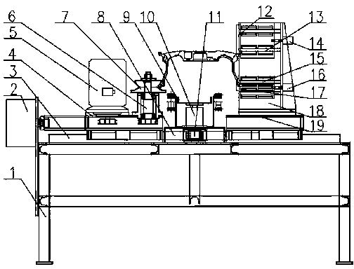 Deflashing device for flange of wheel