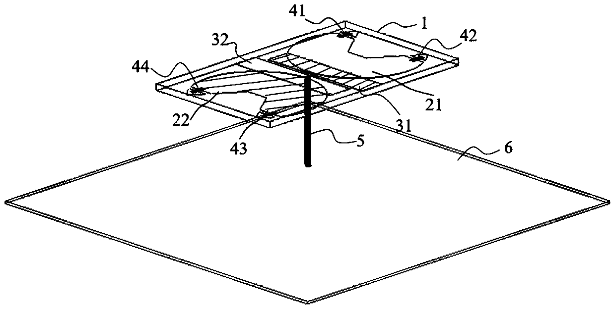 Ultra-wideband antenna and ultra-wideband communication device