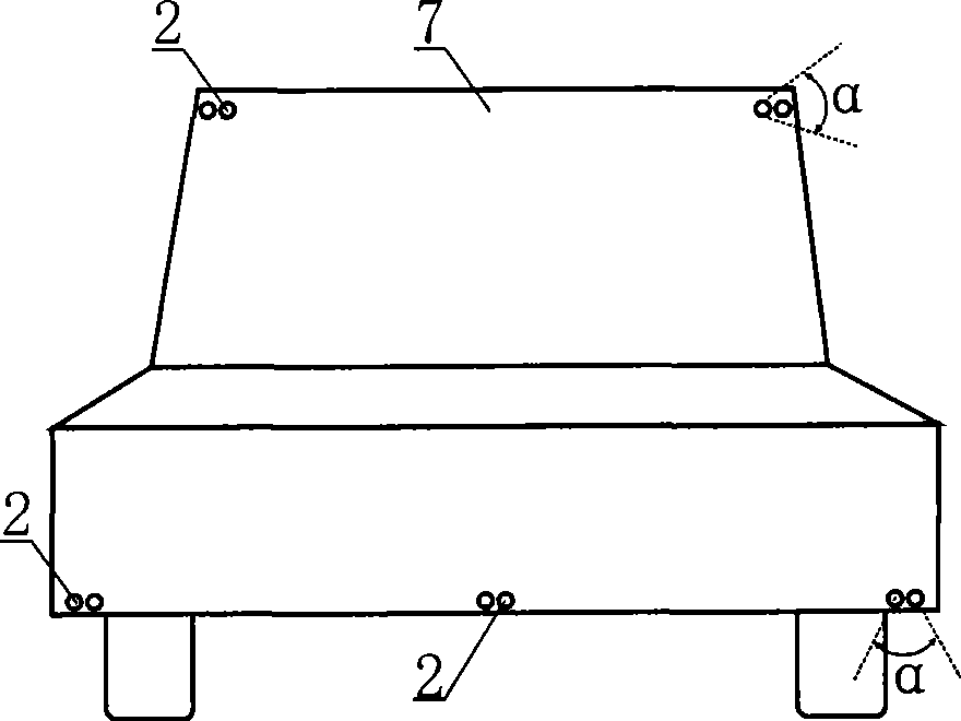 Reverse alarming radar and audible alarm method thereof