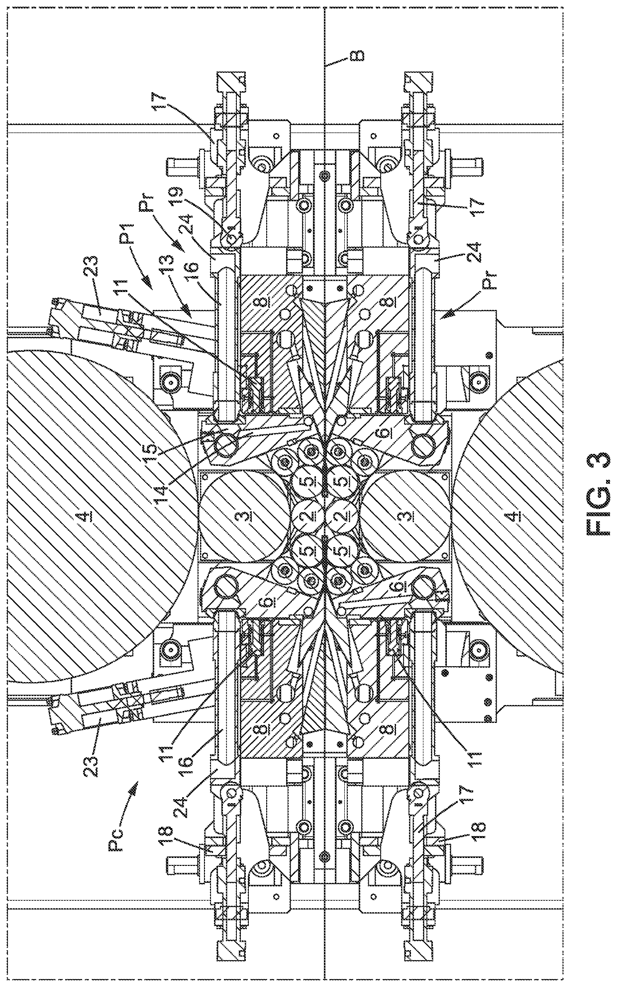 Rolling mill with cooling or lubricating device