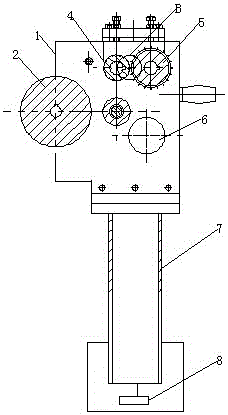 Rolling mechanism of tread winding machine