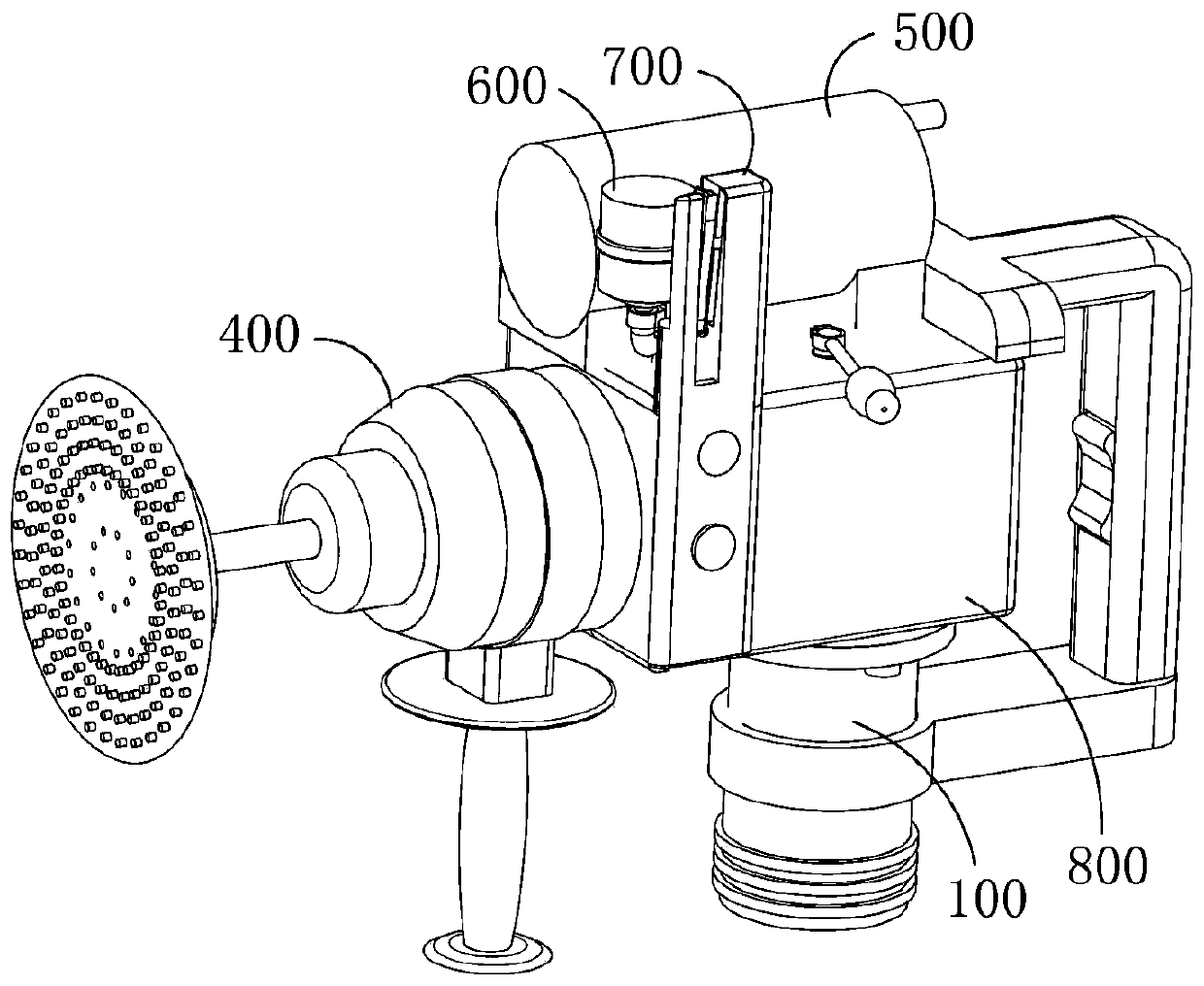 A glass cleaning device with self-adjustable detergent concentration