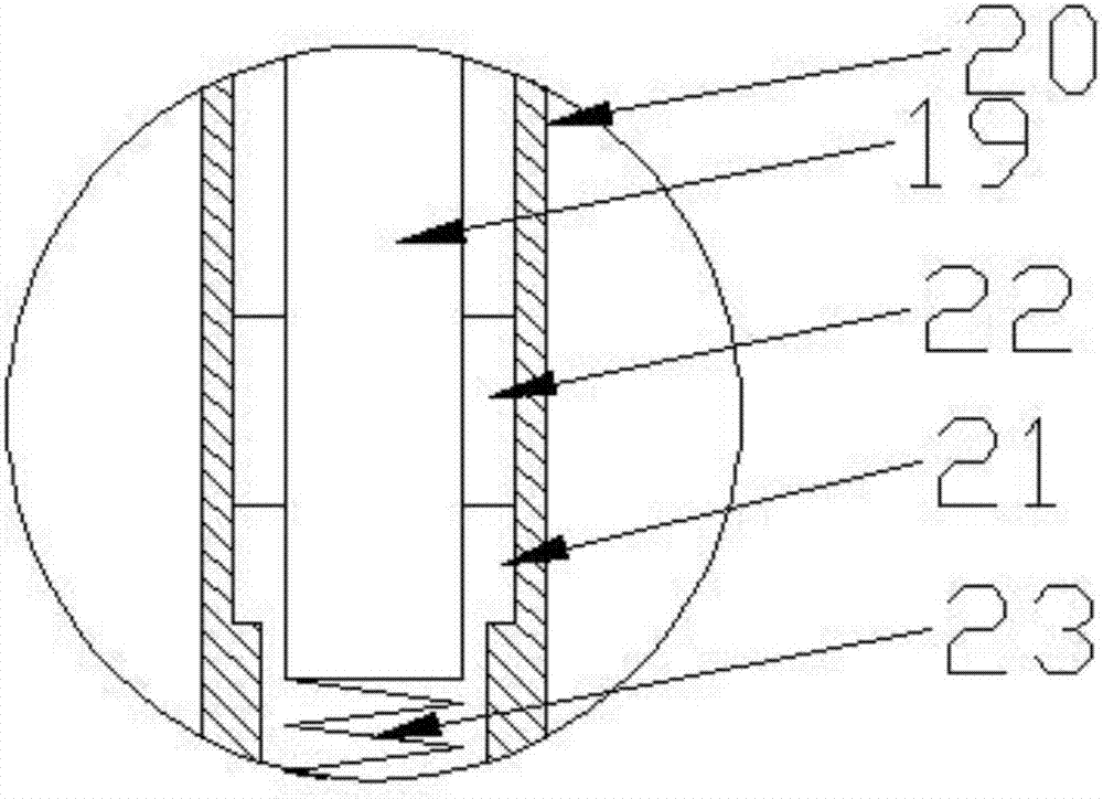 Straw crushing and mixing device for breeding