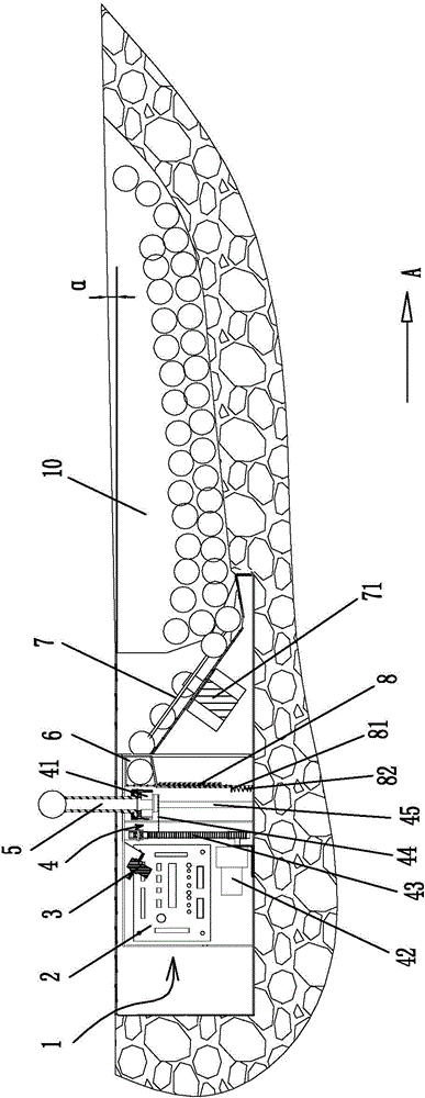 Golf ball returning device