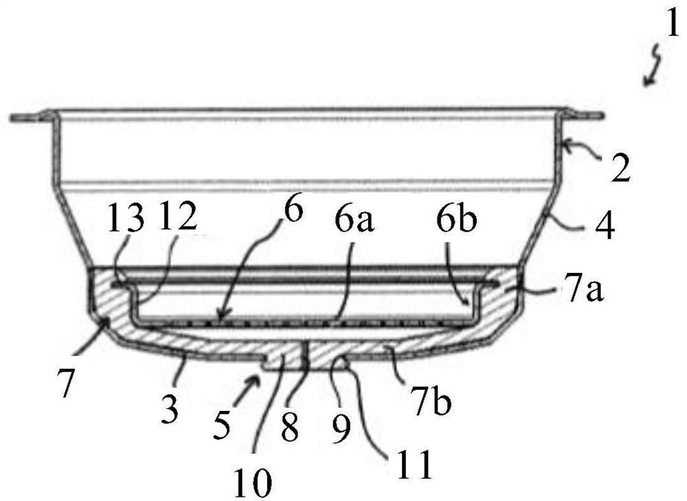 Double wall filter for coffee machines with improved distribution