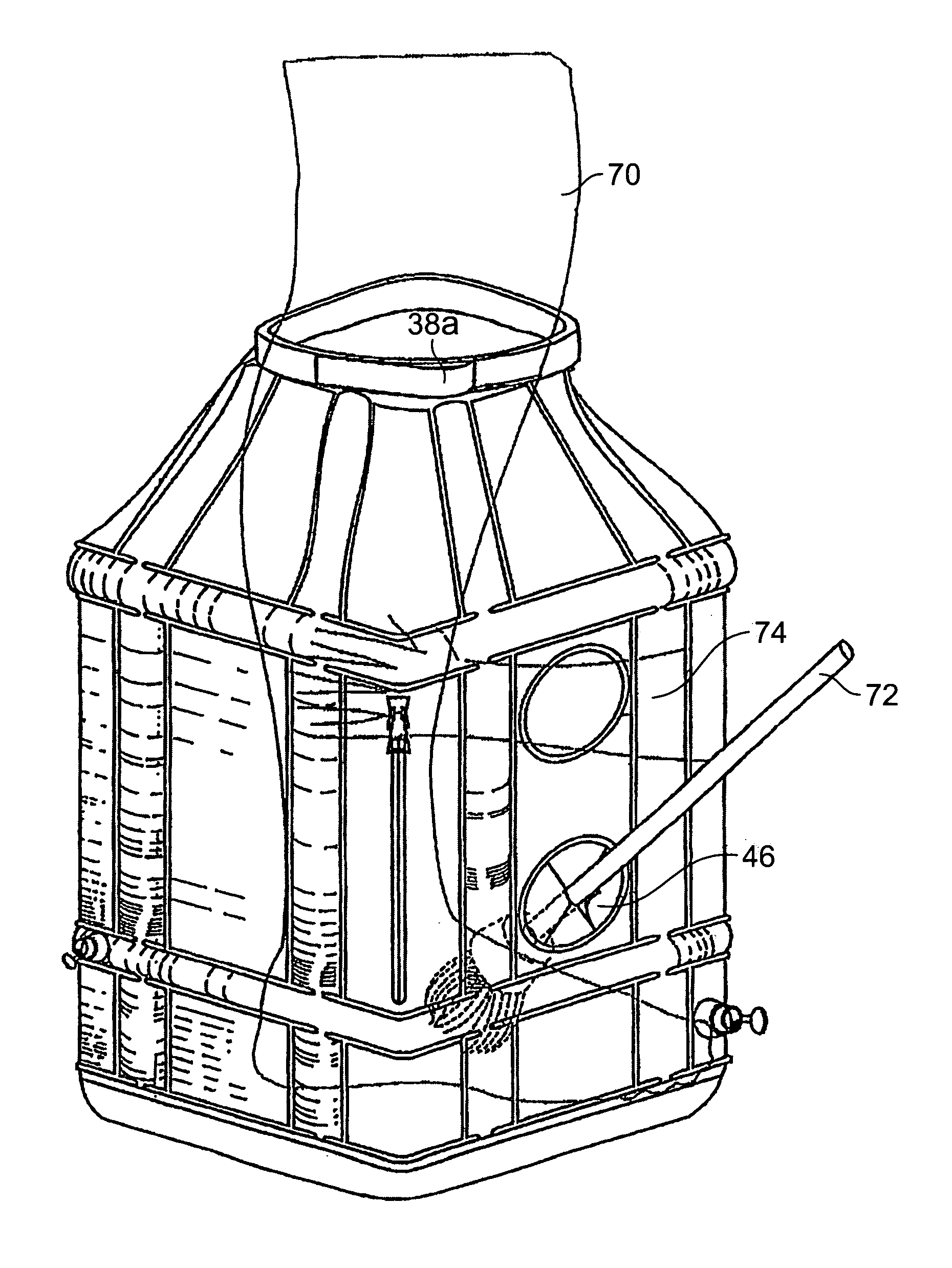 Fluid containment device