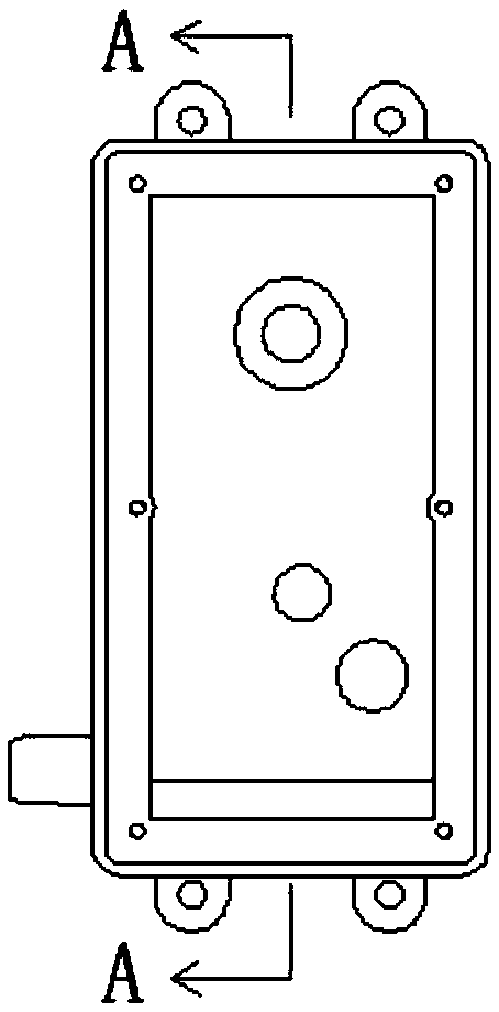 Water level detecting device and steaming box