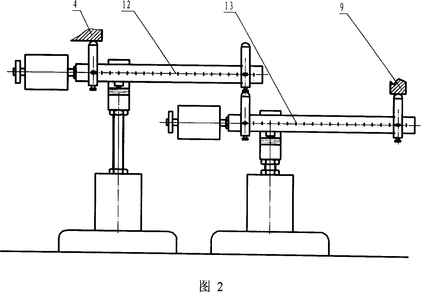 Universal precision displacement measurement auxiliary device and measuring method