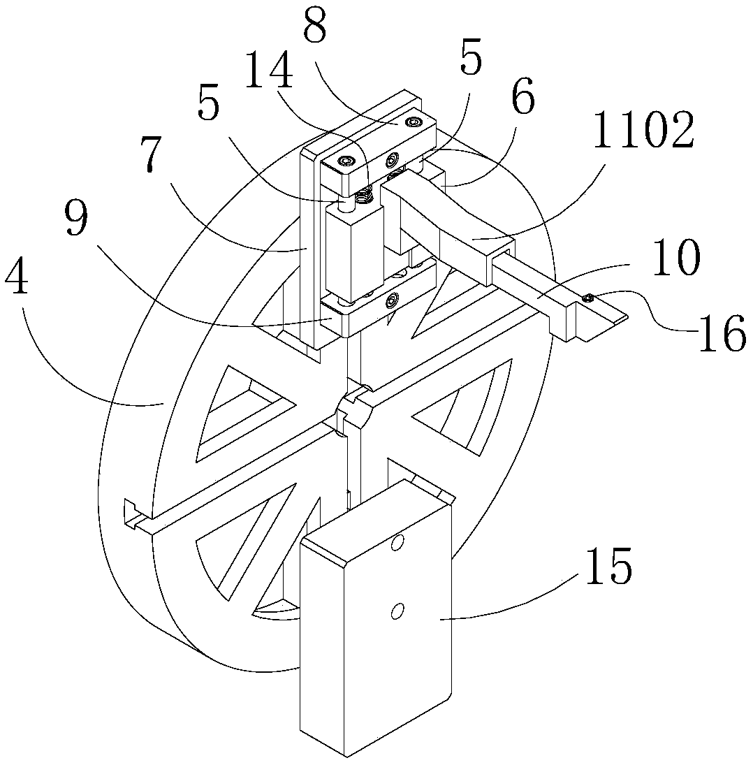 Constant-turning-quantity turning lathe for steel skeleton plastic composite pipe