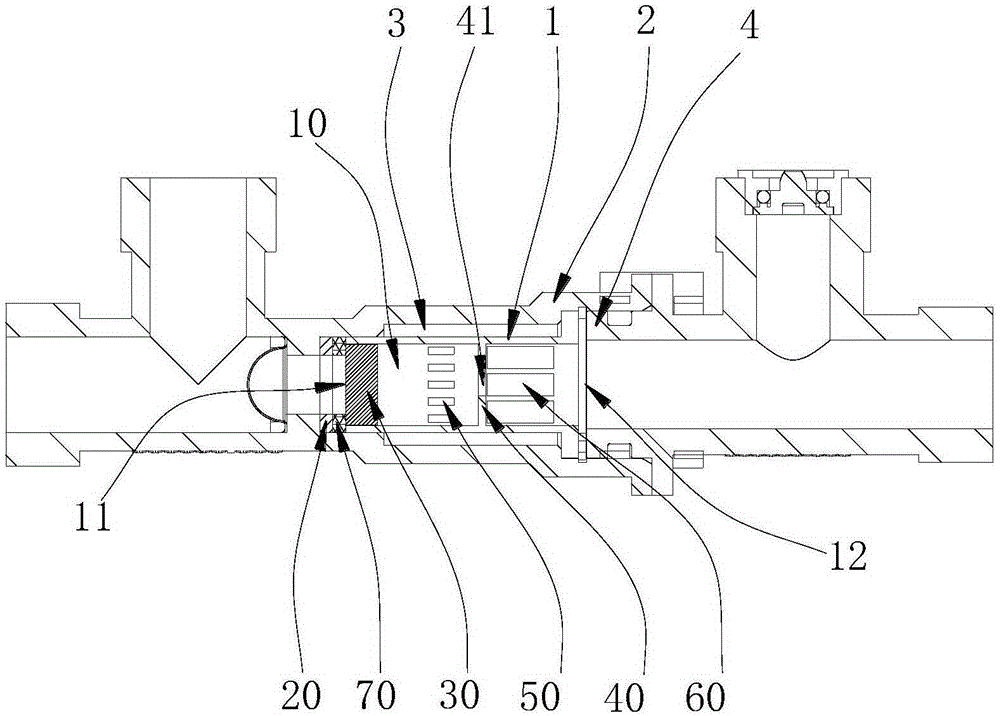 Constant-pressure switching device and hot water system