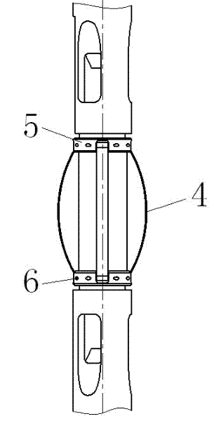 Method and device for ensuring measurement and adjustment precision of flow on water distributor