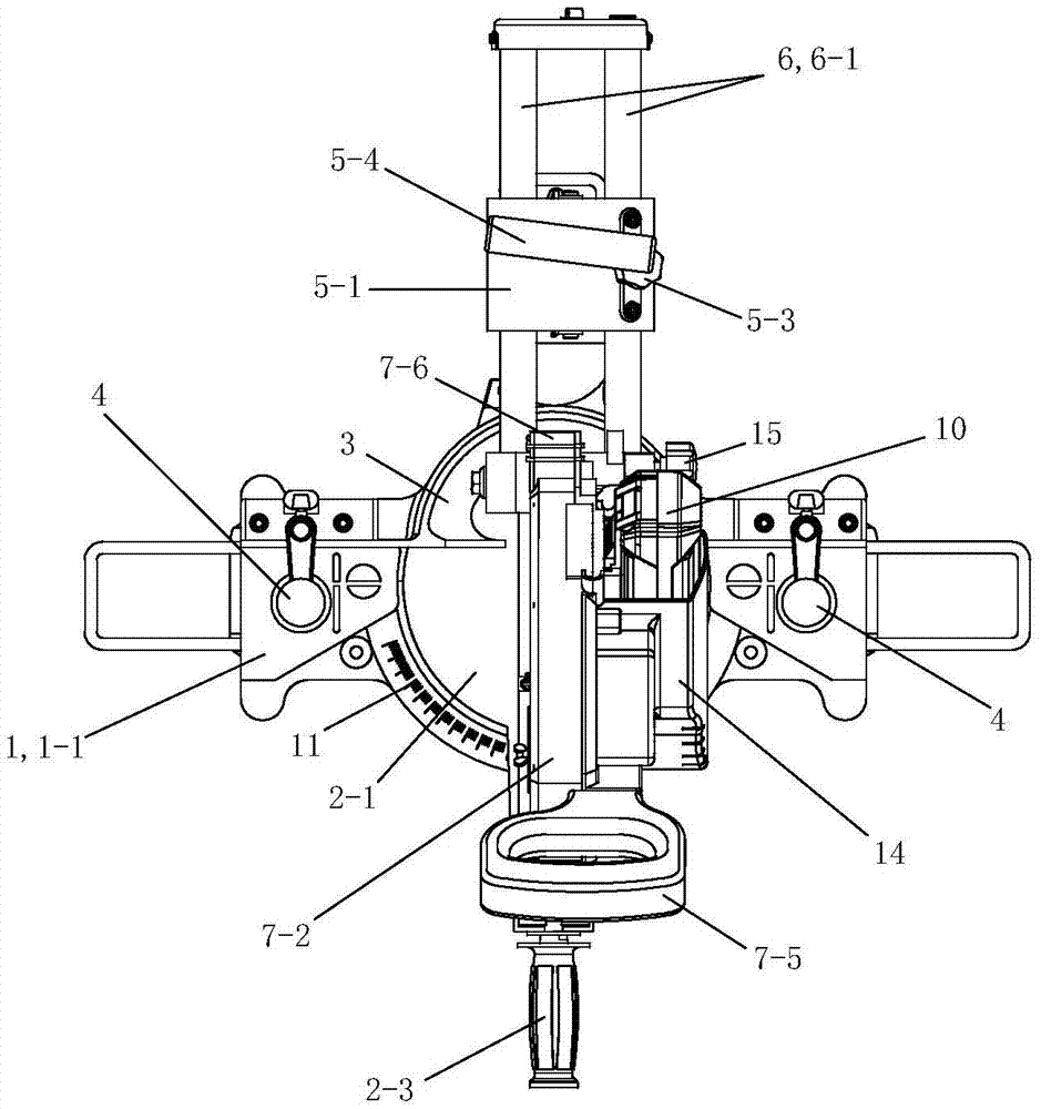 Drawbar type inclined cutting machine having better heat dissipation effect