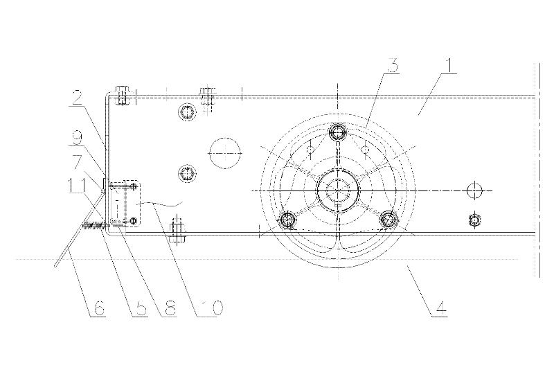 Improved track cleaning structure of mobile shelf