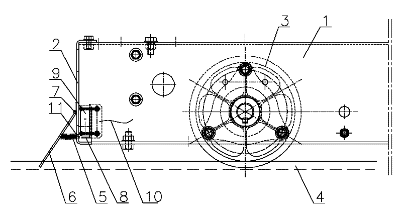 Improved track cleaning structure of mobile shelf