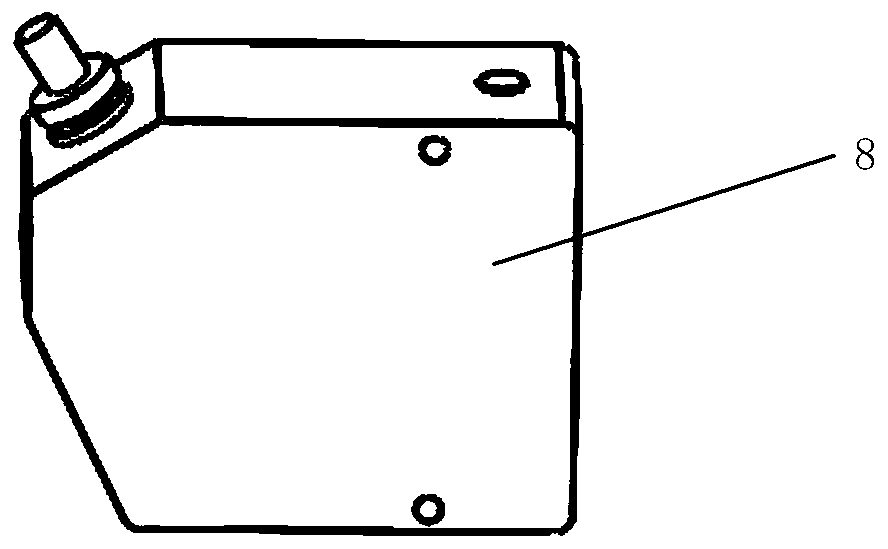 Non-contact valve plate flatness detection device and method