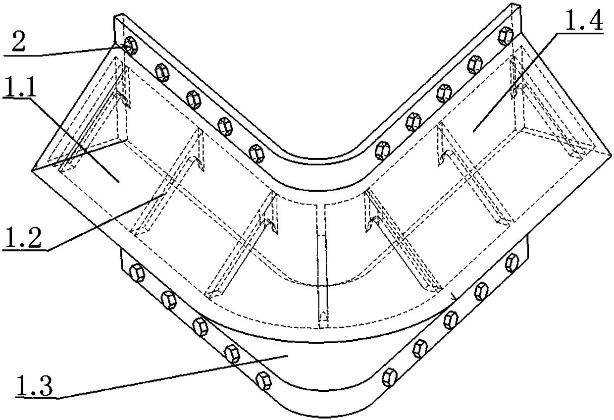 Liftable ice resisting device suitable for truss pile leg self-elevating ocean platform