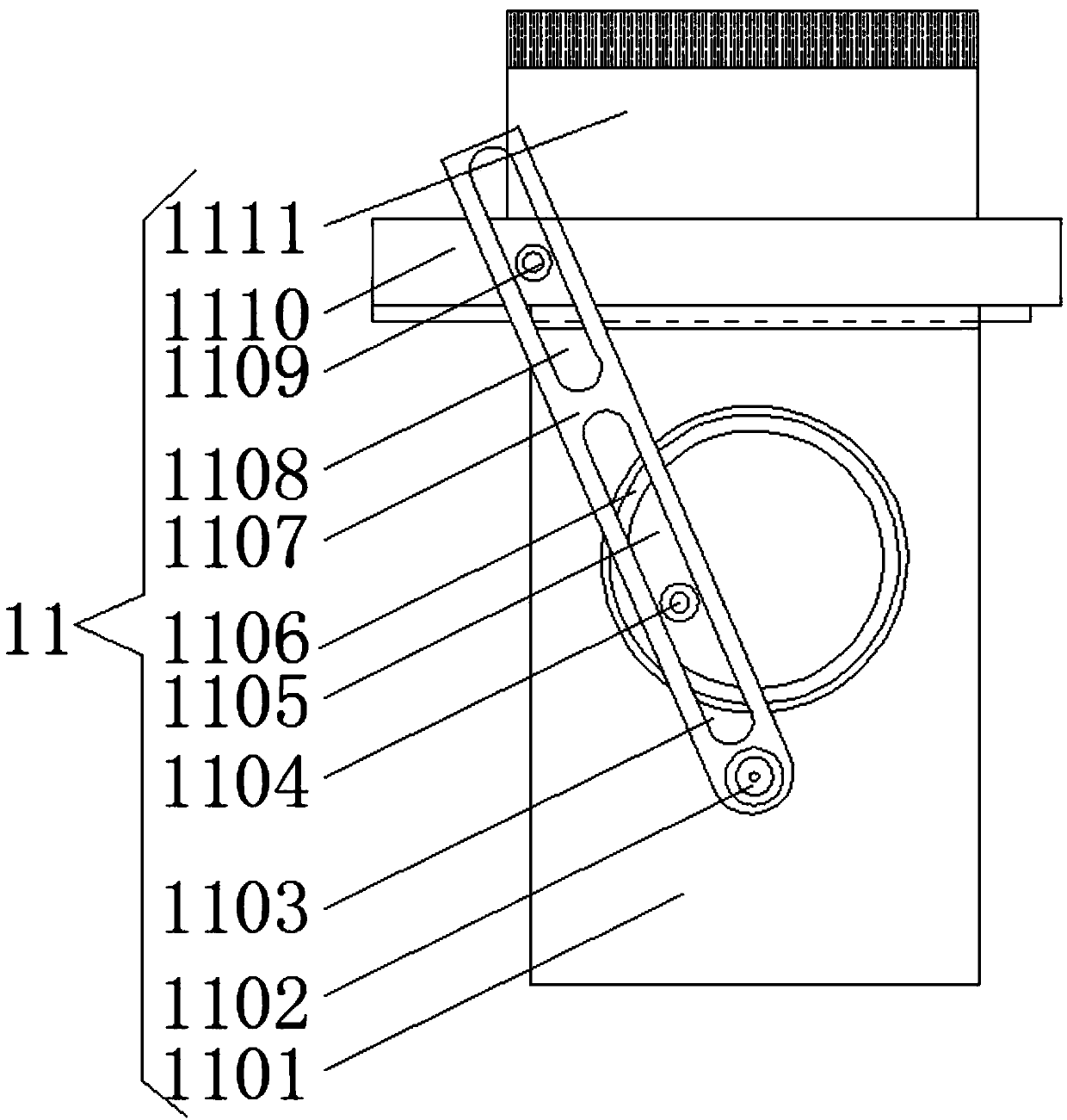 Conveying device with cleaning function for fermented grains