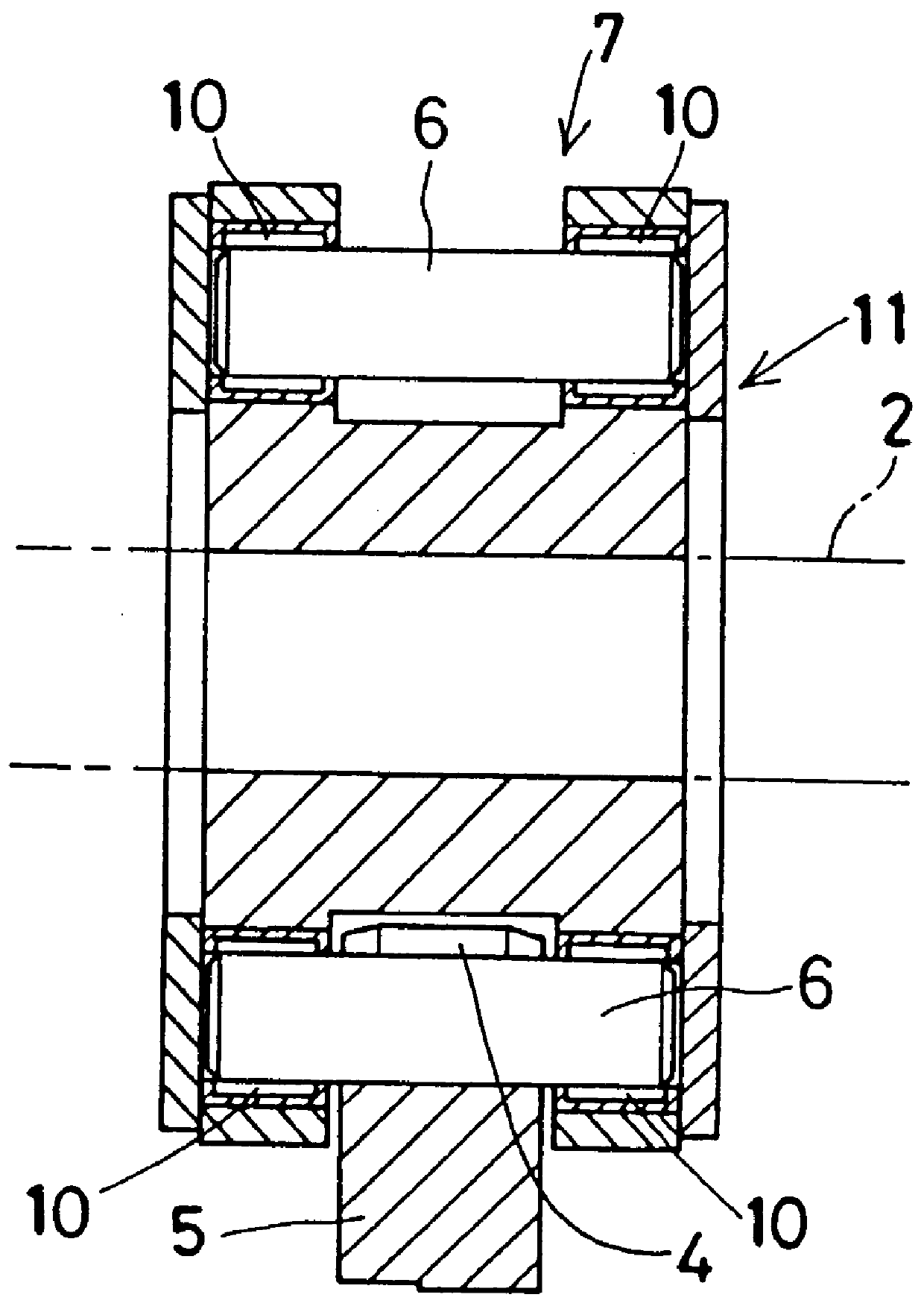 Transmission device for converting a torque between rotary movement and linear movement