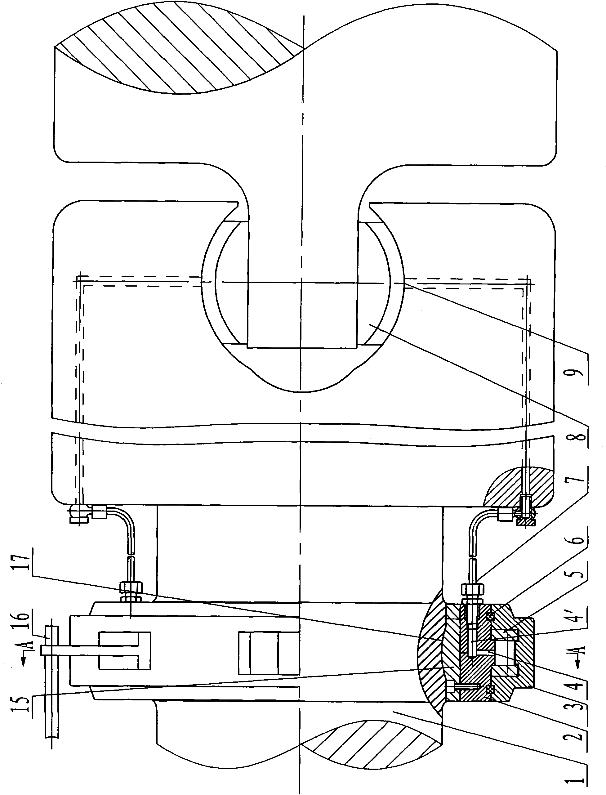 Slide block type lubricating device for universal coupling slide block