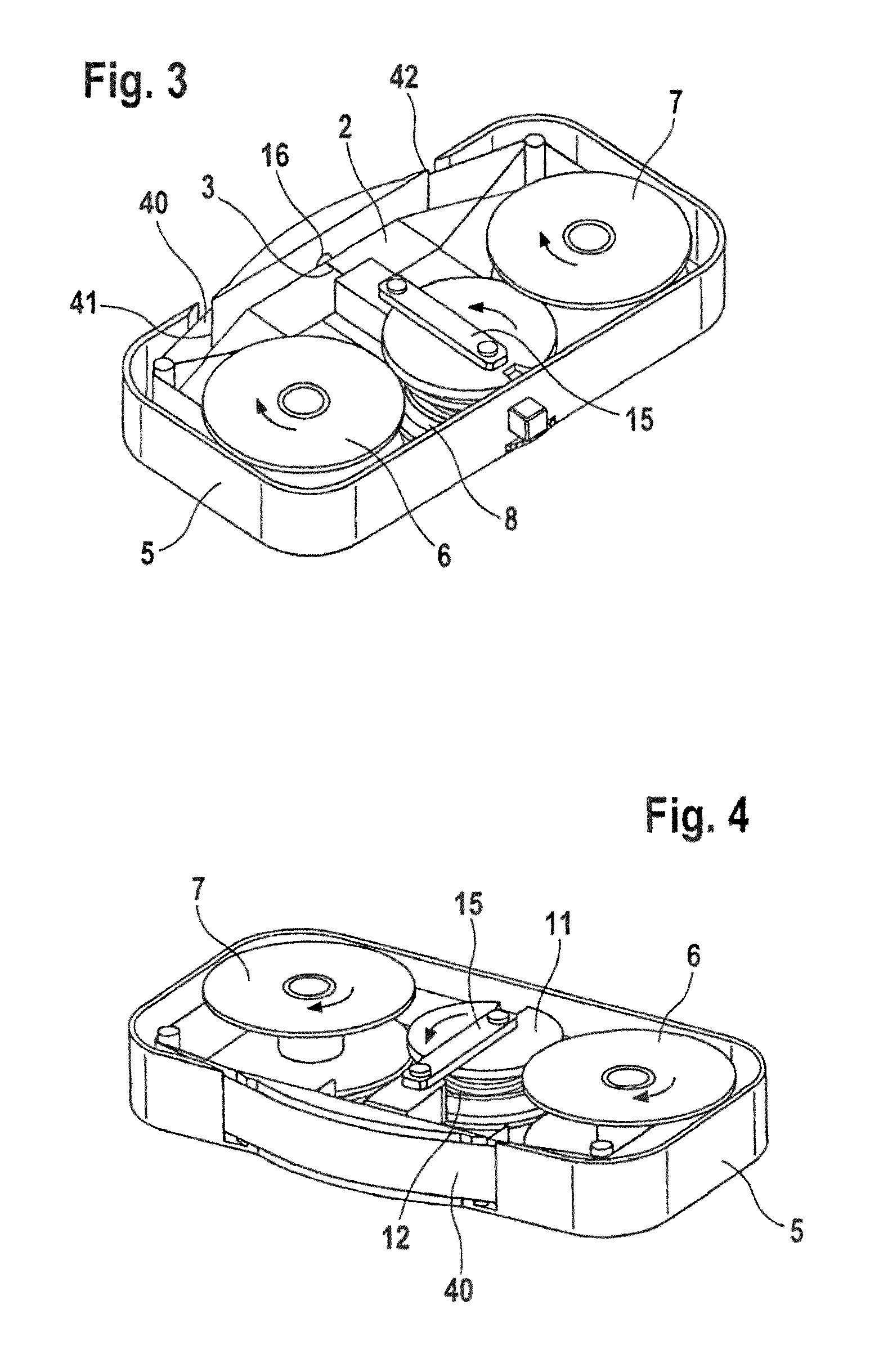 Disposable puncturing device and reusable handling device for a puncturing device