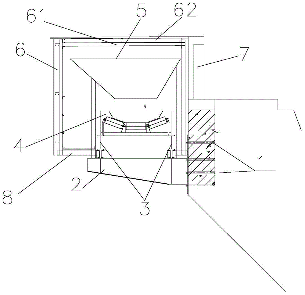 Floating object conveying system in front of trash rack for power plant water inlet