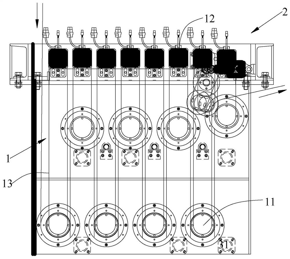 Conveying system for membrane extraction cleaning and tension self-adaptive adjusting method