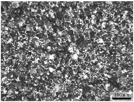 A kind of low-cost plastic mold steel and its production method