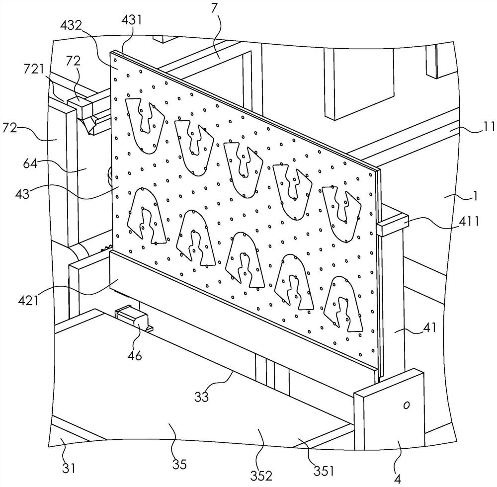 Automatic shoe cutting machine