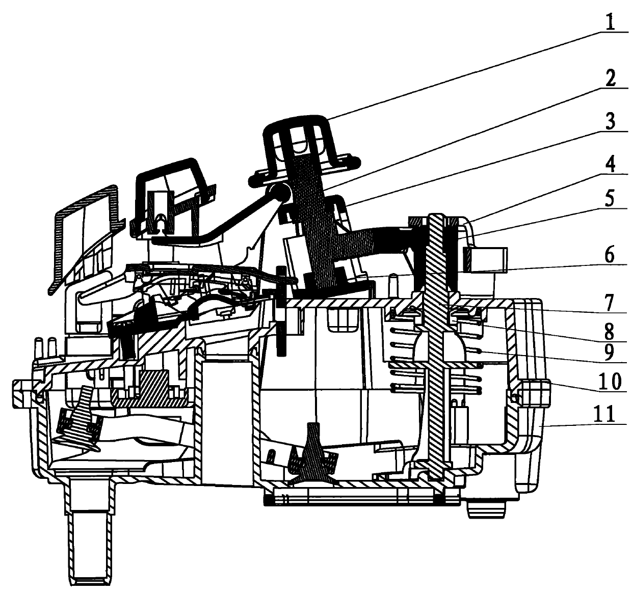 Water yield adjusting mechanism of instant electric heating kettle