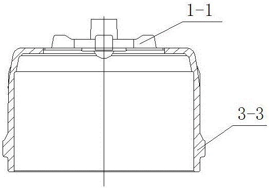 Pouring system device and pouring method for iron based sand coated cast brake drums