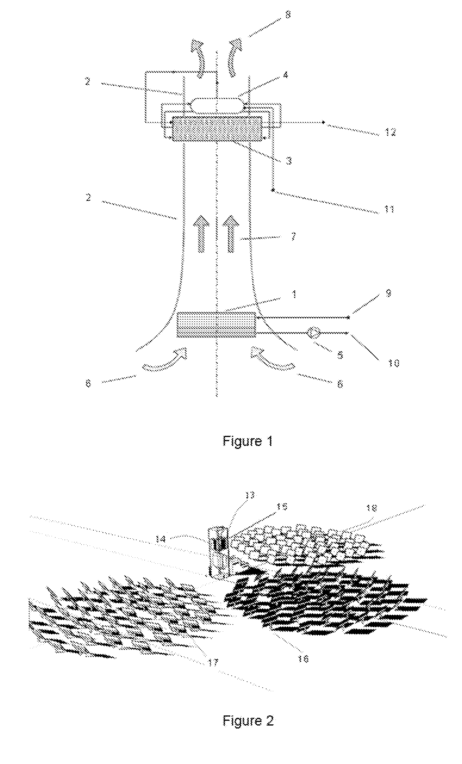 Solar concentrator plant using natural-draught tower technology and operating method