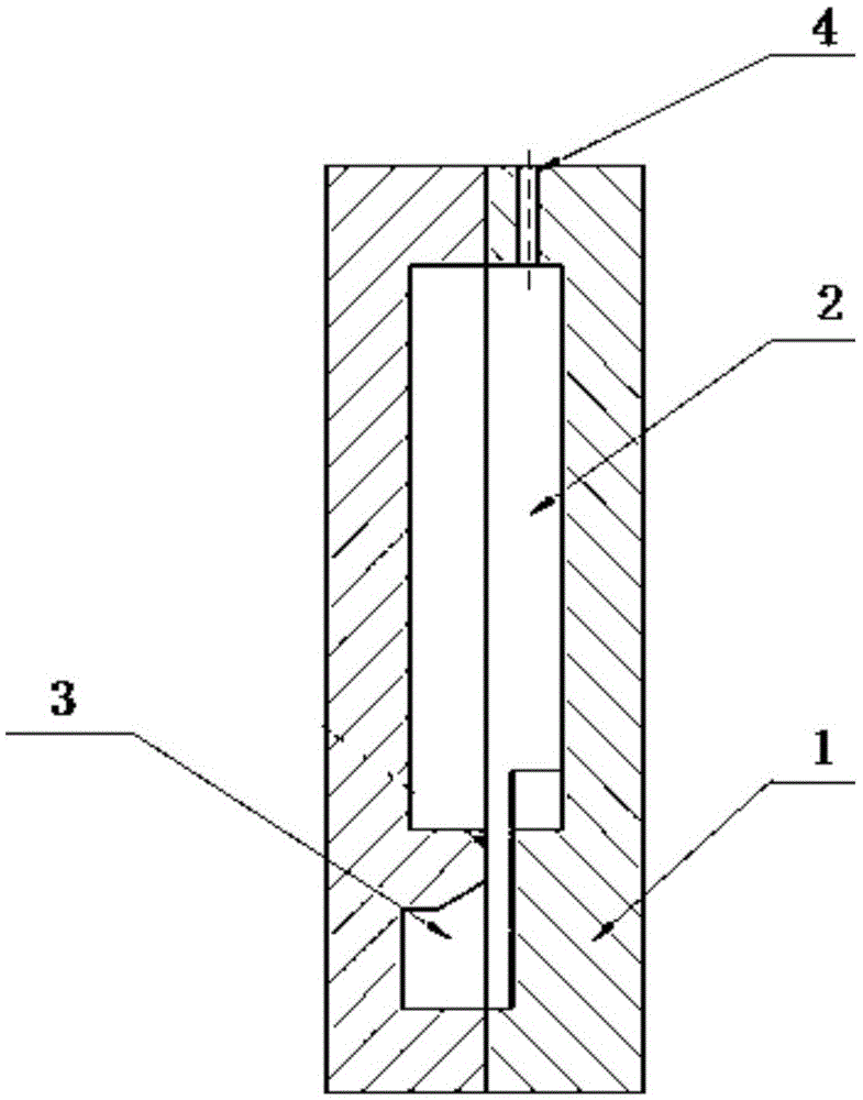 A kind of process of metal mold centrifugal casting composite high and low carbon manganese steel hammer head