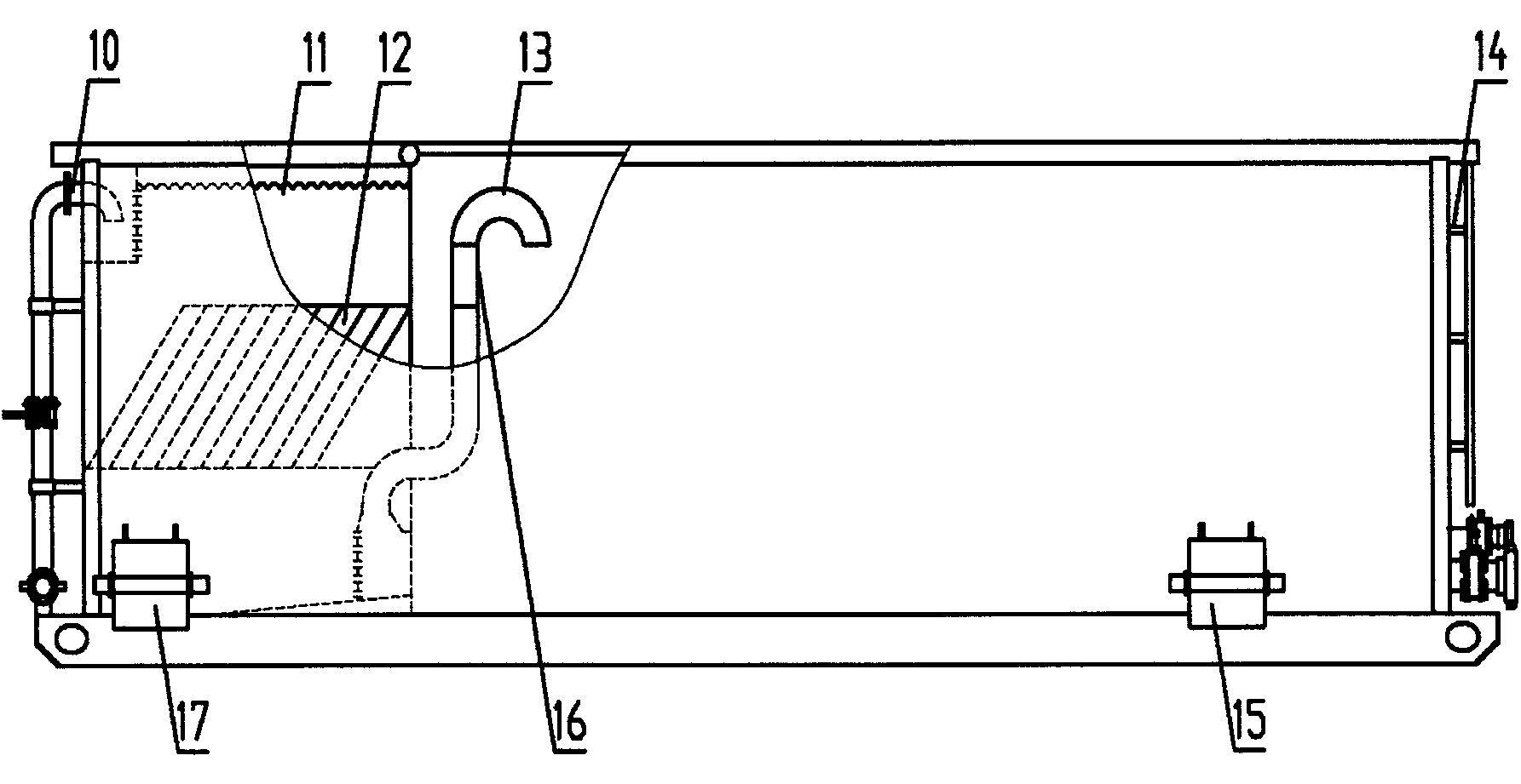 Fracturing flow-back fluid treatment device