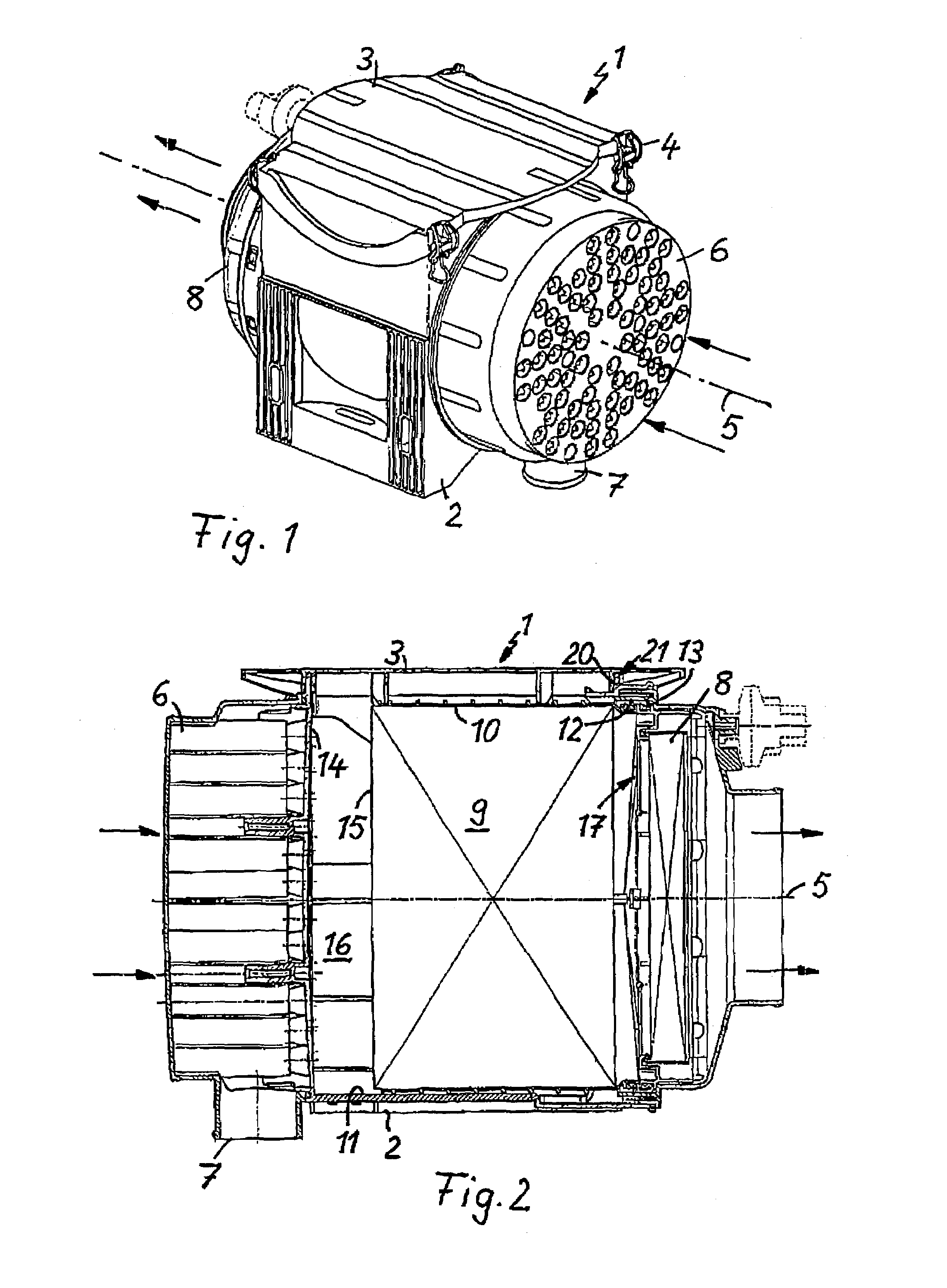 Filter in a filter housing