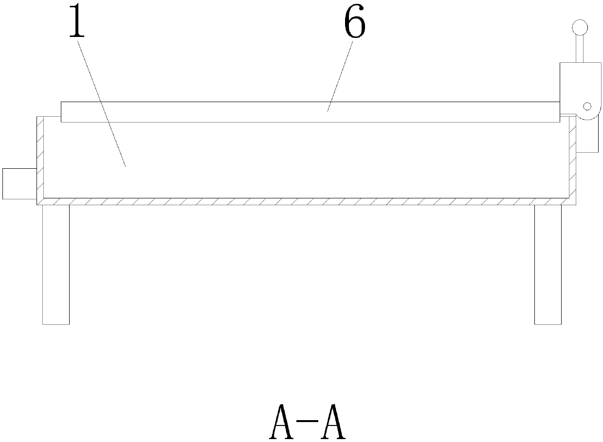 A collection device for wool fiber of spinning raw material