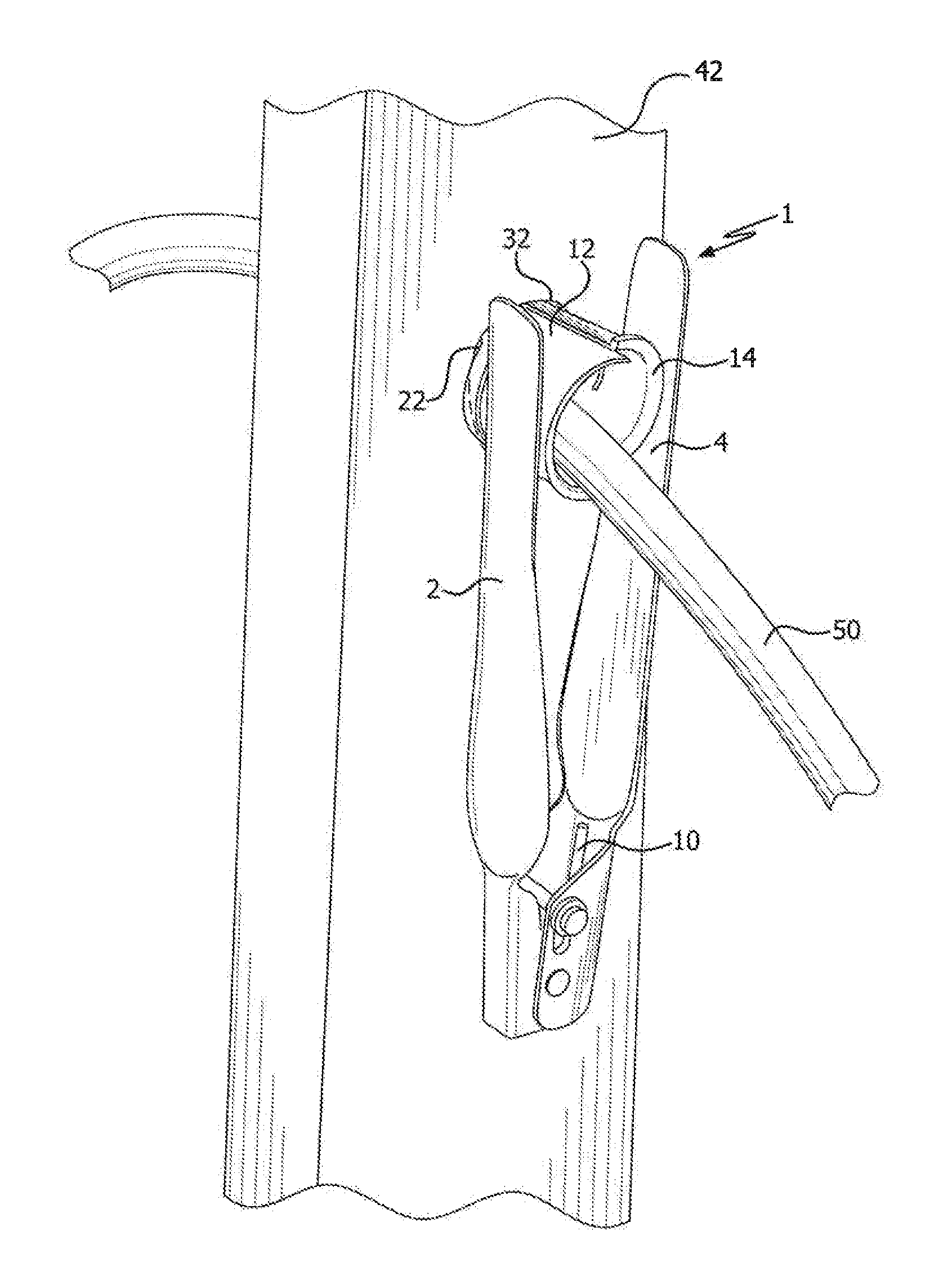 Wire pulling assist device