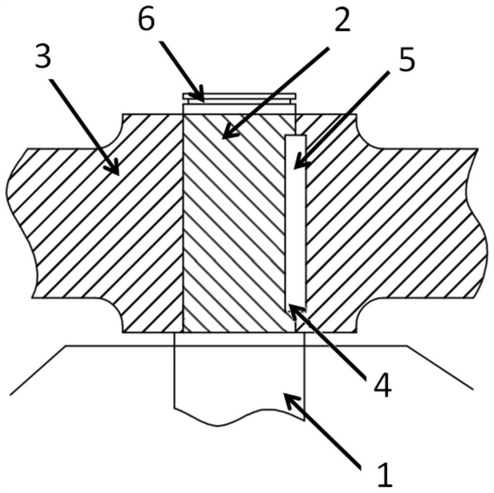 Stepped shaft wheel train structure for increasing force transmission strength