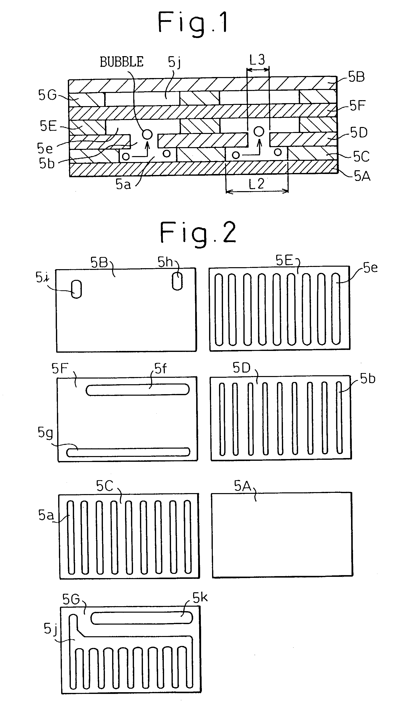 Cooling apparatus boiling and condensing refrigerant with improved tunnel structure