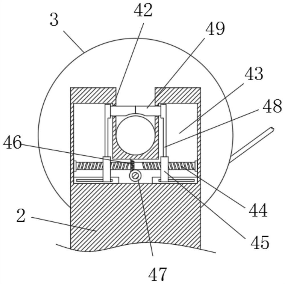 Operating table discharging mechanism of carton packaging product splitting machine