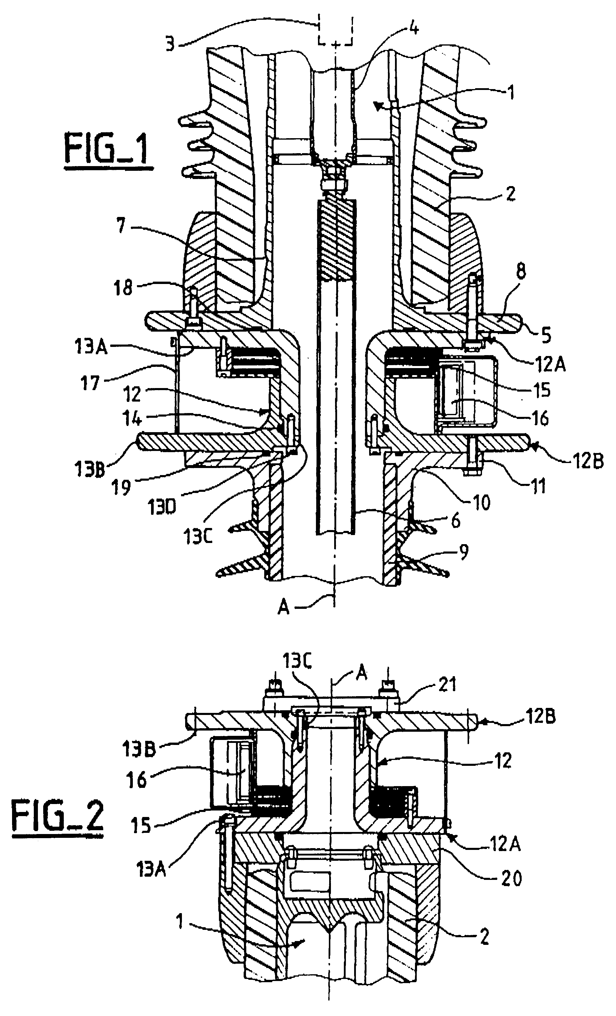 Gas-insulated circuit-breaker with an integrated electronic current transformer