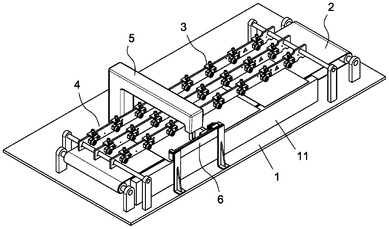 Smooth hemming device for woven fabric