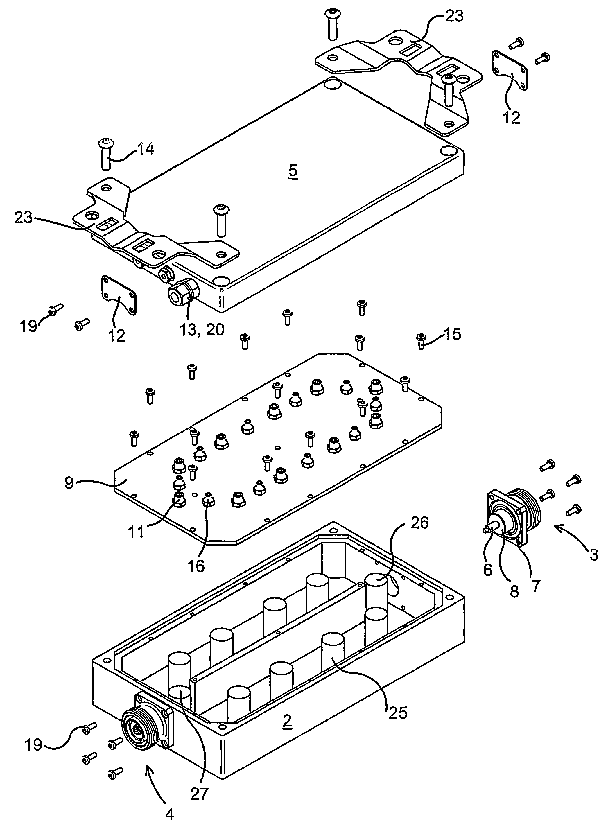 Microwave transmission unit including lightning protection