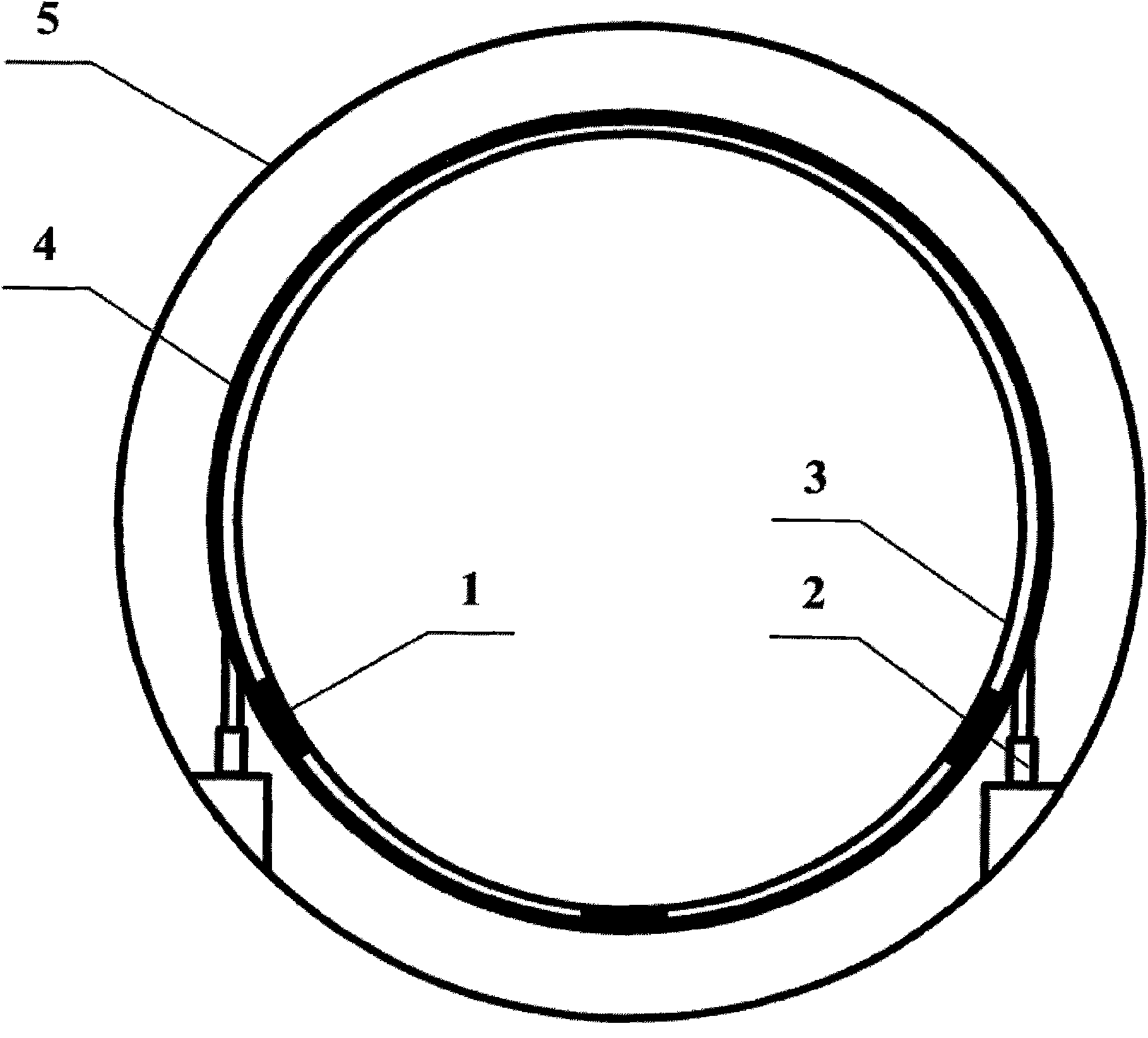 Liquid helium heat sink support structure for reducing experimental cost